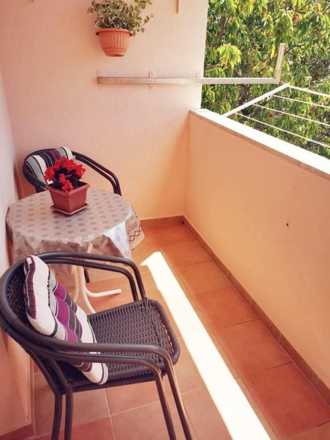 Marco Lukas Patrick: Quiet Apartment with Parking Near City Center Pula Exterior photo